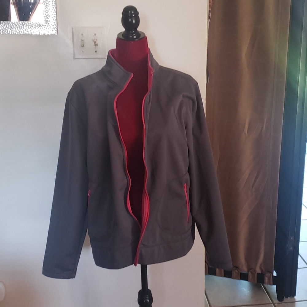 Nylon shelled zip pocket jacket